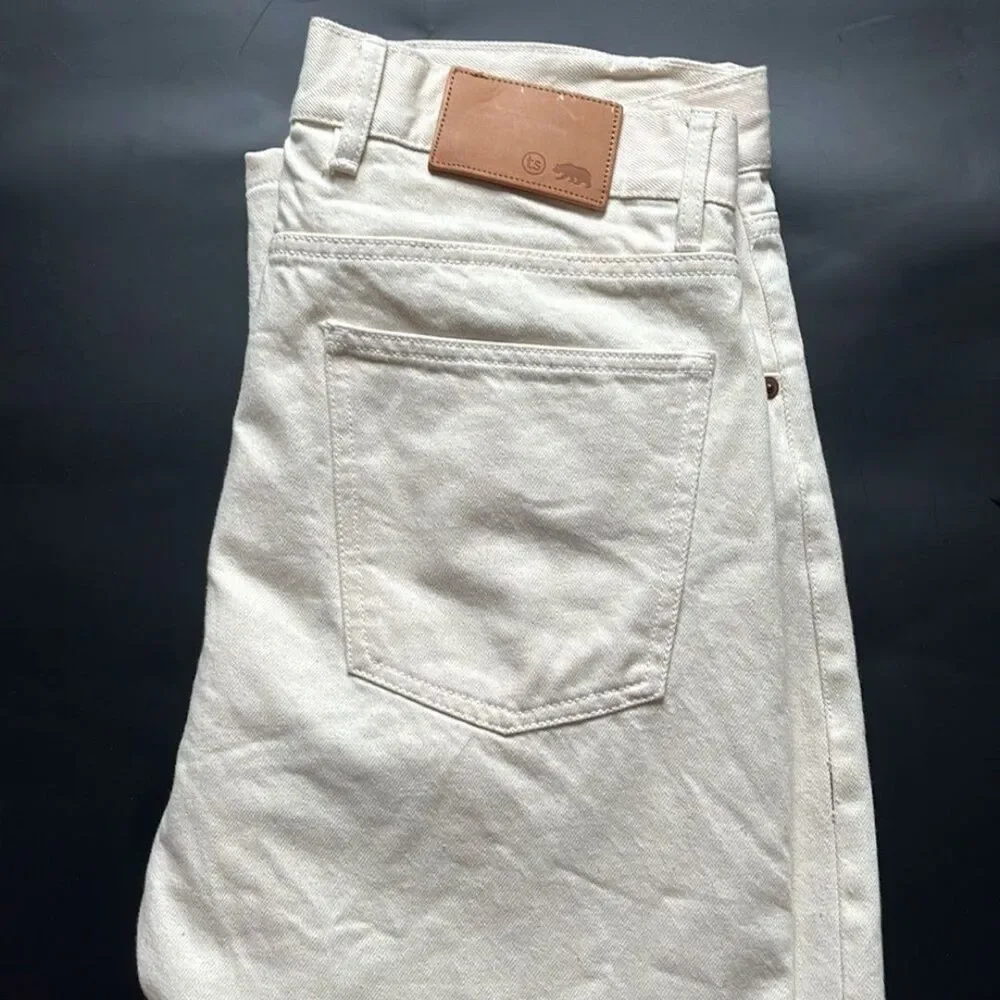 Taylor Stitch Slim Jeans in Cream